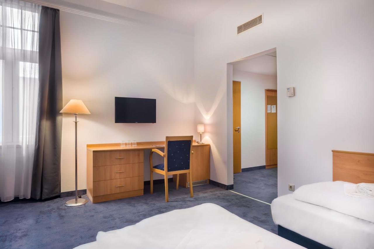 Dreibettzimmer