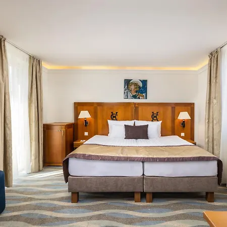 Exe Carlton Hotel Budapest-2